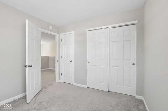 13823 Oak Grove Court, Fishers, IN 46038