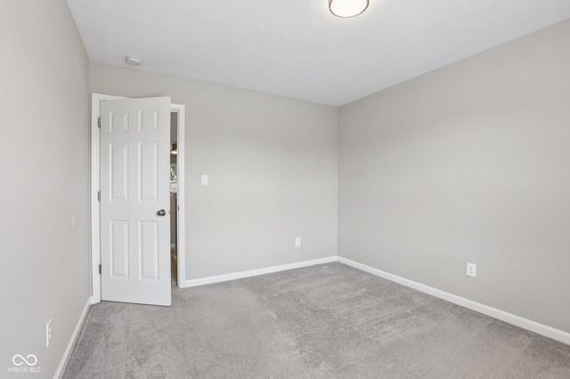 13823 Oak Grove Court, Fishers, IN 46038