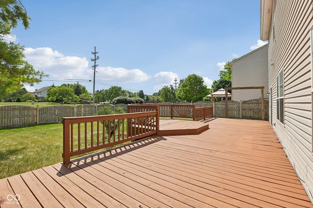 13823 Oak Grove Court, Fishers, IN 46038