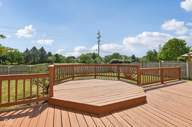 13823 Oak Grove Court, Fishers, IN 46038