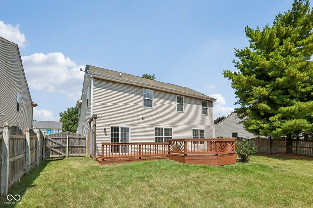 13823 Oak Grove Court, Fishers, IN 46038