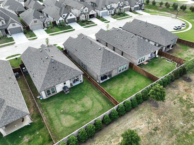 4718 Firewheel Court, Aubrey, TX 76227