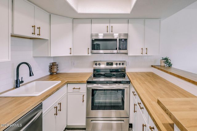 2040 S LONGMORE -- 9, Mesa, AZ 85202