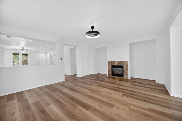 8406 KEUSMAN St, Elk Grove, CA 95758
