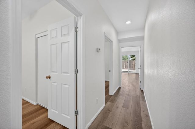 8406 KEUSMAN St, Elk Grove, CA 95758