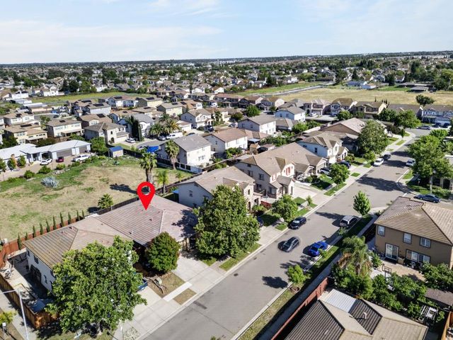 8406 KEUSMAN St, Elk Grove, CA 95758