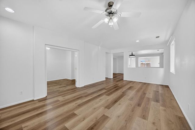 8406 KEUSMAN St, Elk Grove, CA 95758