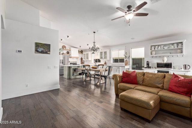 3031 E COLONIAL Place, Chandler, AZ 85249