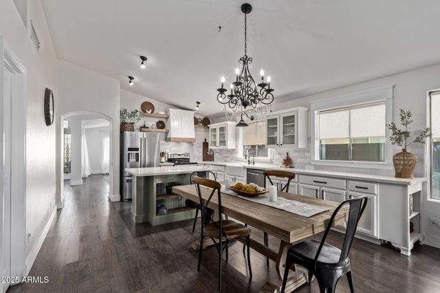 3031 E COLONIAL Place, Chandler, AZ 85249