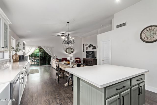 3031 E COLONIAL Place, Chandler, AZ 85249