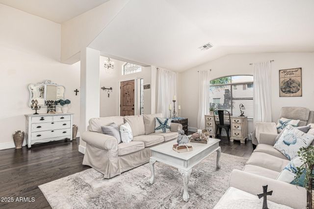 3031 E COLONIAL Place, Chandler, AZ 85249