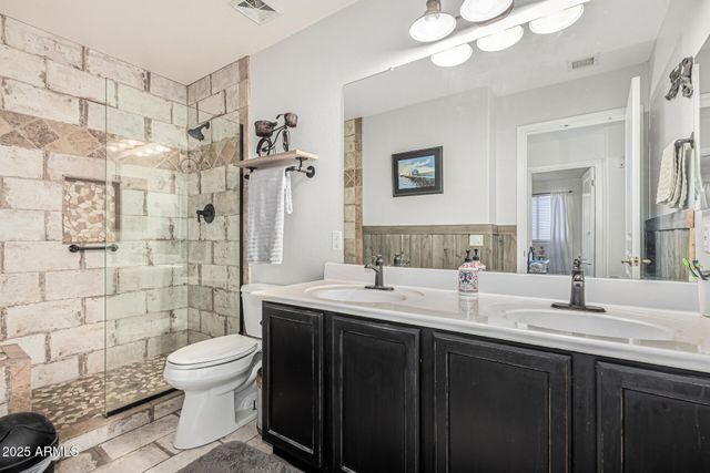 3031 E COLONIAL Place, Chandler, AZ 85249