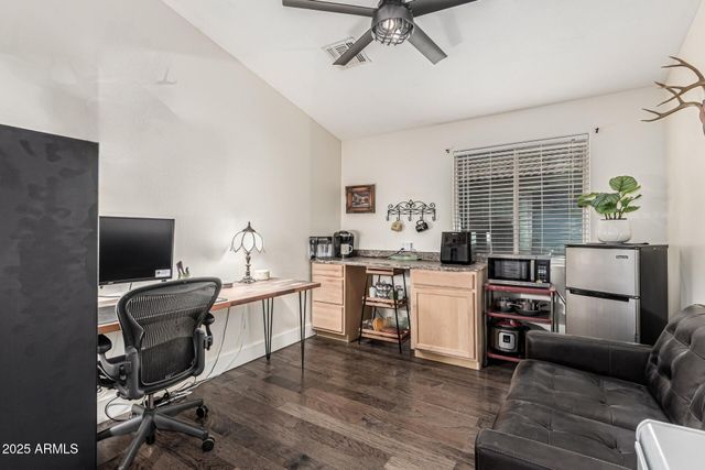 3031 E COLONIAL Place, Chandler, AZ 85249