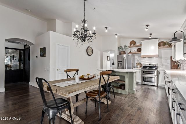 3031 E COLONIAL Place, Chandler, AZ 85249