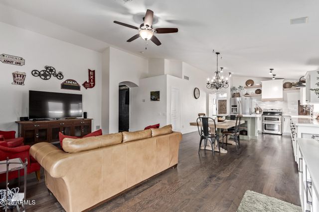 3031 E COLONIAL Place, Chandler, AZ 85249