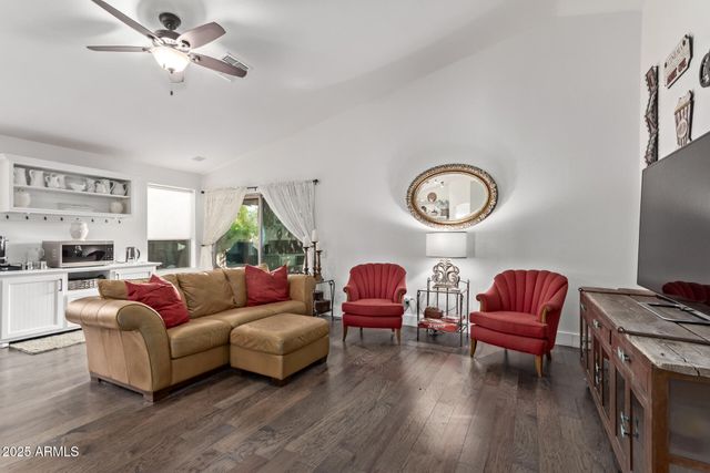 3031 E COLONIAL Place, Chandler, AZ 85249