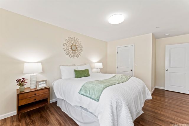 928 9th Avenue B, Honolulu, HI 96816