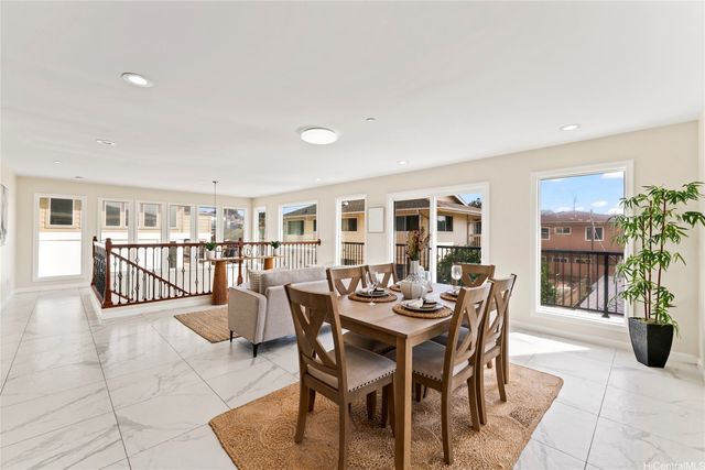 928 9th Avenue B, Honolulu, HI 96816