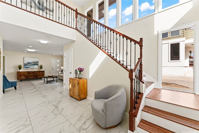 928 9th Avenue B, Honolulu, HI 96816