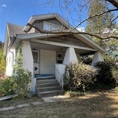 406 S Webik Avenue, Clawson, MI 48017