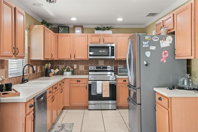 268 TAVESTOCK LOOP, Winter Springs, FL 32708