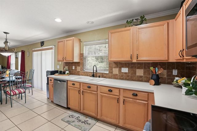 268 TAVESTOCK LOOP, Winter Springs, FL 32708