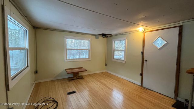 407 Swartekill Road, Highland, NY 12528