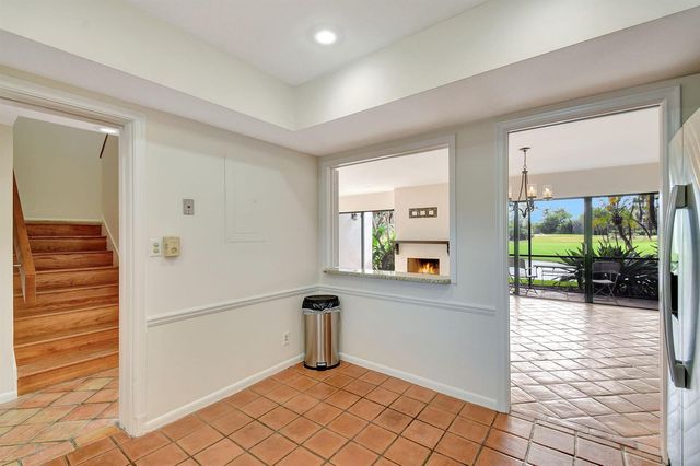 1906 Presidential Way 1-c, West Palm Beach, FL 33401
