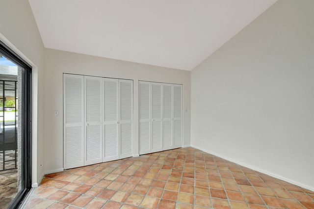 1906 Presidential Way 1-c, West Palm Beach, FL 33401