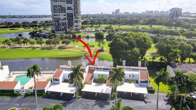 1906 Presidential Way 1-c, West Palm Beach, FL 33401