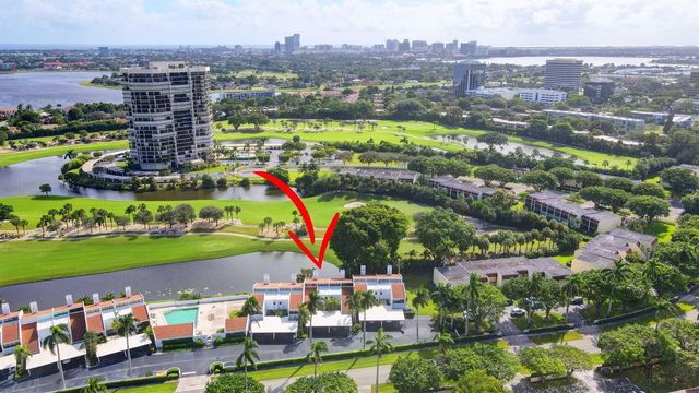 1906 Presidential Way 1-c, West Palm Beach, FL 33401