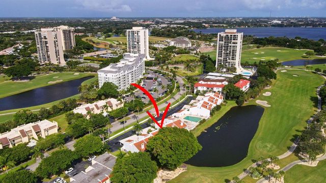 1906 Presidential Way 1-c, West Palm Beach, FL 33401