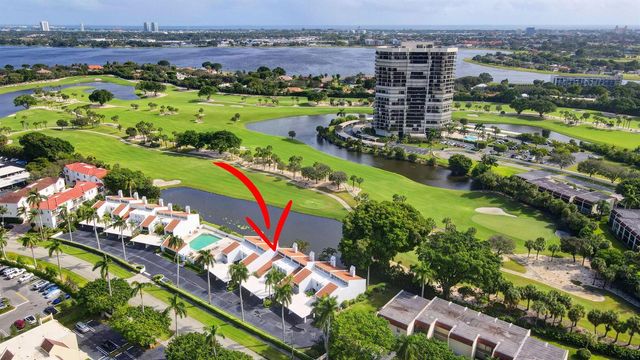 1906 Presidential Way 1-c, West Palm Beach, FL 33401