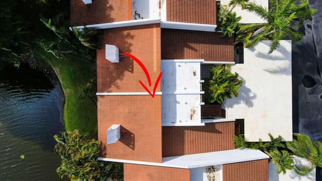 1906 Presidential Way 1-c, West Palm Beach, FL 33401