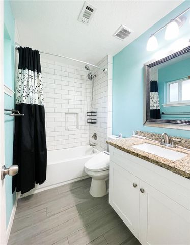 13607 Fernhill Drive, Sugar Land, TX 77498