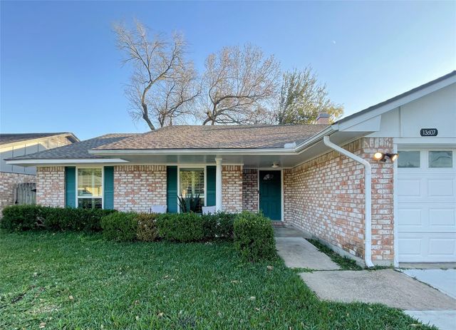 13607 Fernhill Drive, Sugar Land, TX 77498