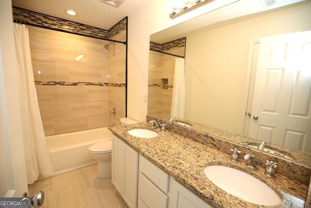 3458 English Oaks Drive NW, Kennesaw, GA 30144