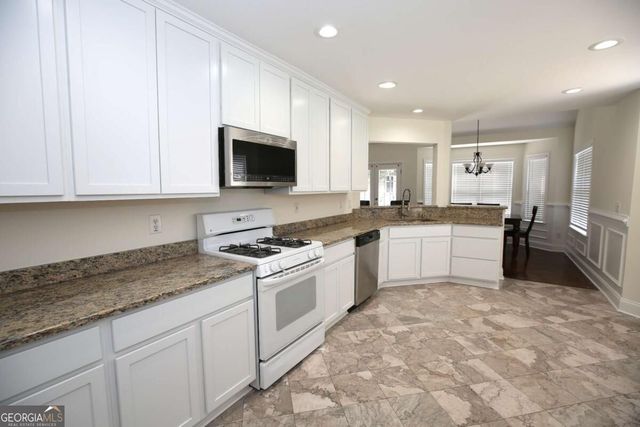 3458 English Oaks Drive NW, Kennesaw, GA 30144