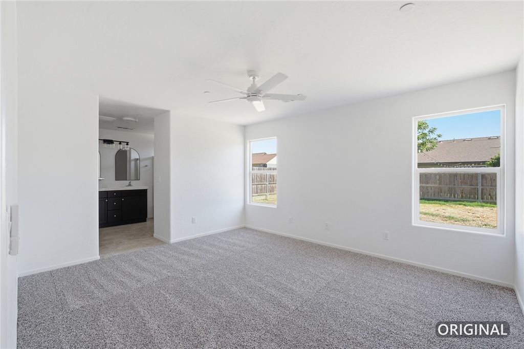 Image 11 of property listing at 1799 Capistrano, Tulare, CA 93274