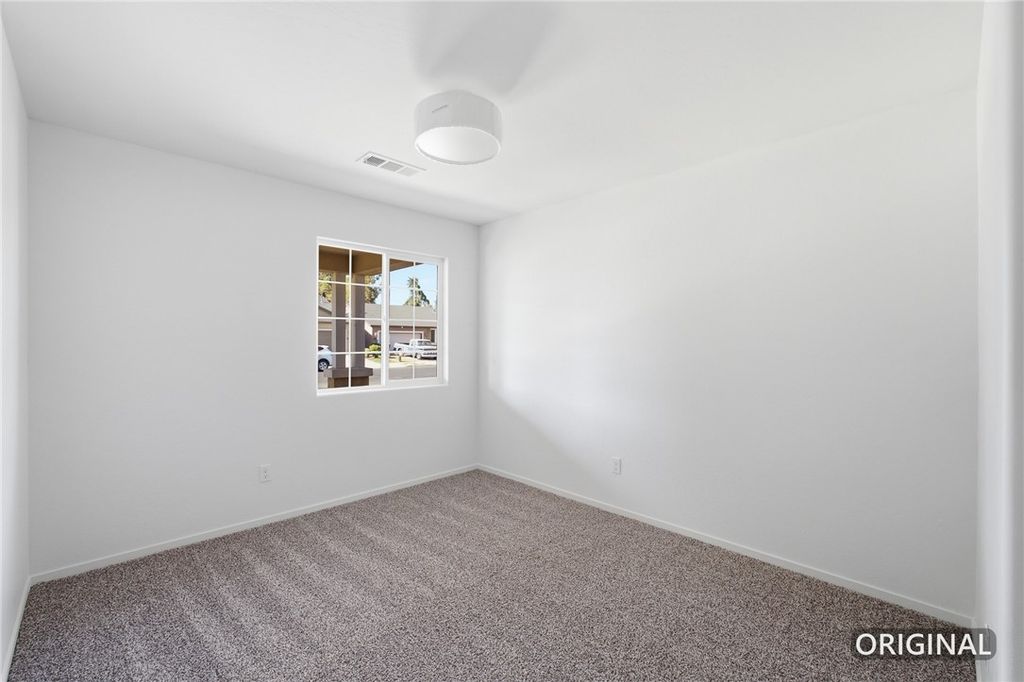 Image 15 of property listing at 1799 Capistrano, Tulare, CA 93274