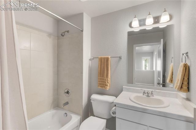 7408 Rufous Fronted View, Colorado Springs, CO 80923