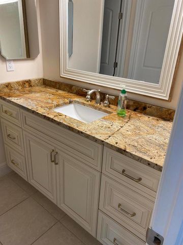 3589 S Ocean Boulevard 402, South Palm Beach, FL 33480