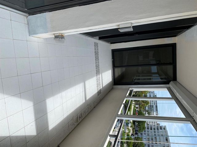 3589 S Ocean Boulevard 402, South Palm Beach, FL 33480