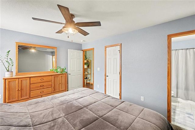 1114 Pebble Beach Lane, Ottawa, KS 66067