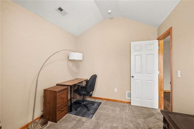 1114 Pebble Beach Lane, Ottawa, KS 66067