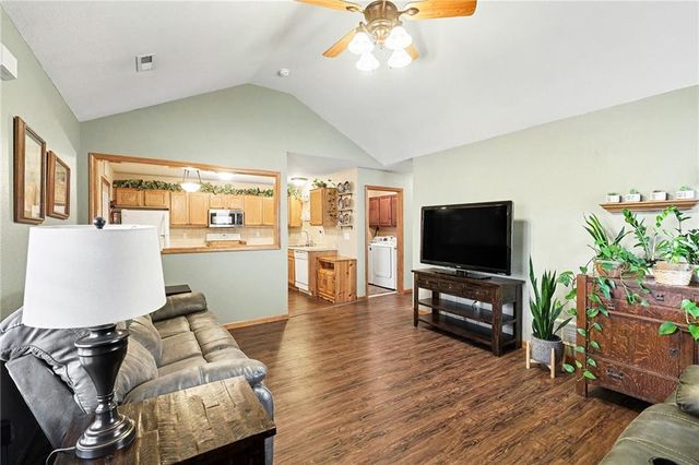 1114 Pebble Beach Lane, Ottawa, KS 66067