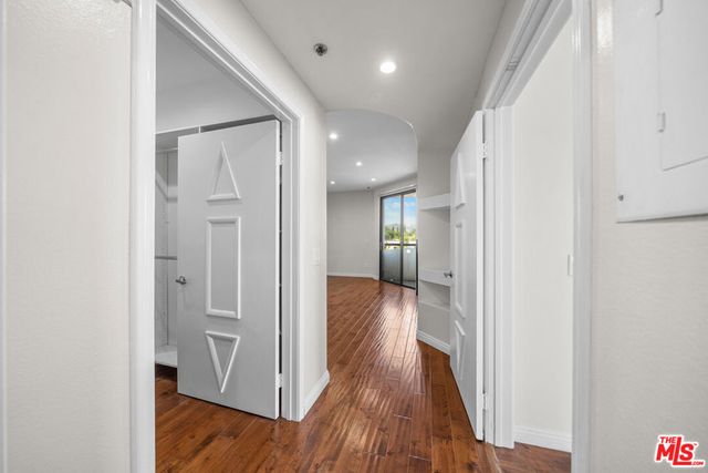 326 Westminster Avenue 404, Los Angeles, CA 90020