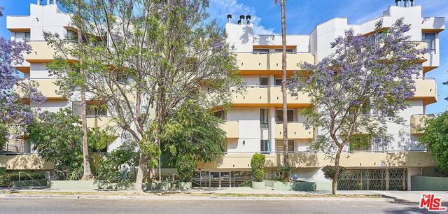326 Westminster Avenue 404, Los Angeles, CA 90020