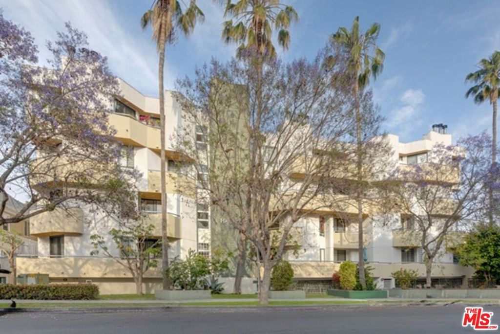 326 Westminster Avenue 404, Los Angeles, CA 90020 — photo 2