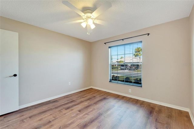 334 CALOOSA PALMS COURT, Sun City Center, FL 33573